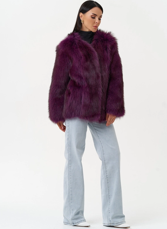 Женская куртка из меха канадского енота фото
