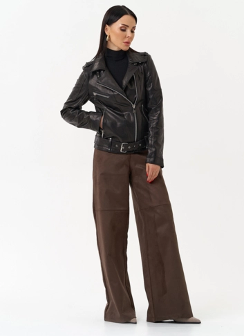 Женская куртка - косуха черного цвета  фото